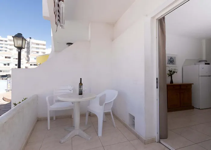 Floritas 29 - One Bed With Pool View *