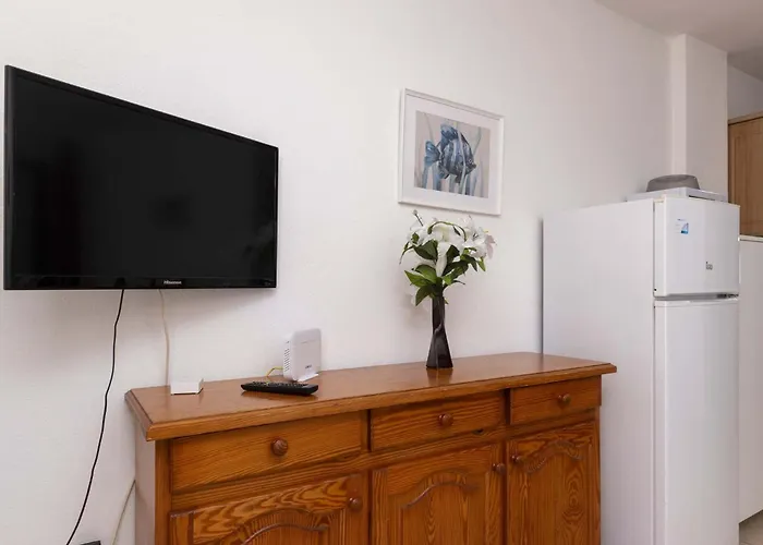 Apartment Floritas 29 - One Bed With Pool View Playa de las Americas (Tenerife)