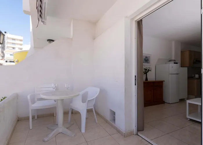 Floritas 29 - One Bed With Pool View